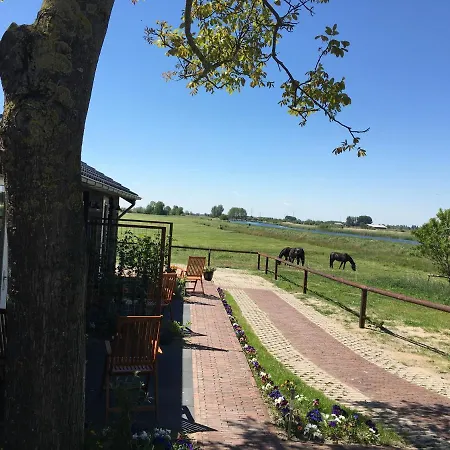 De Donk Bed & Breakfast 3*