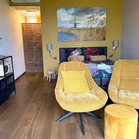 Bed & Breakfast De Donk 3*