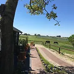 De Donk Bed & Breakfast 3*